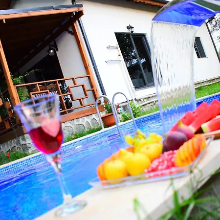 Tatil Evi Big - Sıcak Havuzlu